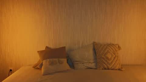 ALEXPVT IS OPEN online show from June 3, 2026, 6:05 am
