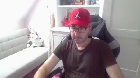 Snapshot of bojanin chatting on May 25, 2026, 8:09 am bojanin online show from May 25, 2026, 8:09 am