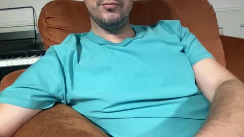 edilsonrd online show from September 26, 2025, 3:43 am