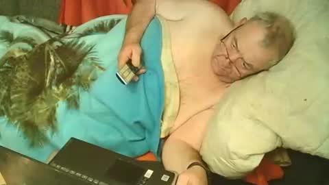 Bomber59potsdam online show from January 3, 2025, 7:18 pm