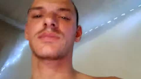 Snapshot of bondsasha2101 chatting on November 15, 2025, 8:22 am bondsasha2101 online show from November 15, 2025, 8:22 am