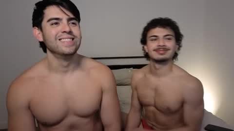 Snapshot of bonebrosxxx chatting on May 15, 2026, 3:46 am bonebrosxxx online show from May 15, 2026, 3:46 am