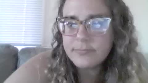 bongmamabear online show from June 26, 2026, 1:32 am