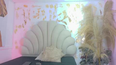 bonieklent online show from September 11, 2025, 2:55 am