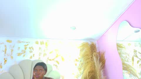 bonieklent online show from October 20, 2025, 3:29 am