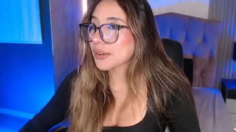Snapshot of bonnali_lune chatting on July 18, 2026, 12:59 am bonnali_lune online show from July 18, 2026, 12:59 am
