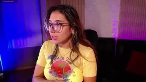 Snapshot of bonnali_lune chatting on July 23, 2026, 4:32 am bonnali_lune online show from July 23, 2026, 4:32 am