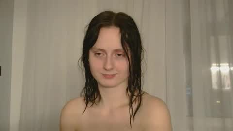 bonne_chance online show from November 4, 2025, 5:12 pm