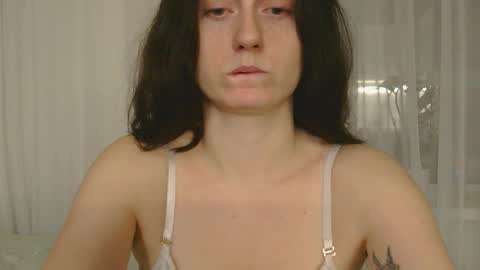 bonne_chance online show from November 25, 2025, 4:40 pm