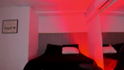 Bonnie  online show from November 5, 2025, 11:21 am