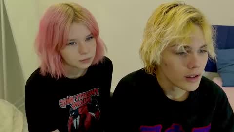 Jessy  Mark online show from November 5, 2025, 5:13 pm