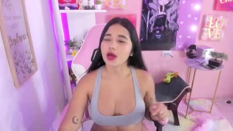 Bonnie online show from October 22, 2025, 3:40 am