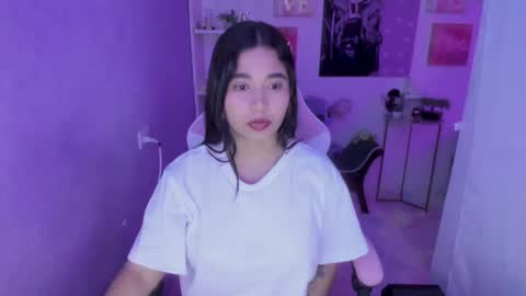 Bonnie online show from February 25, 2026, 4:44 am