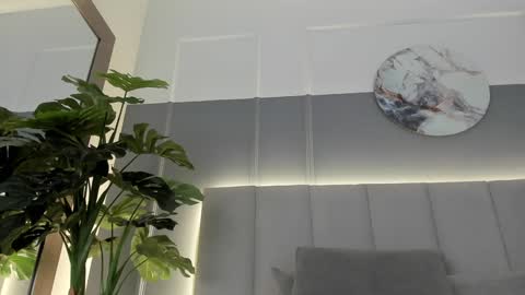 Bonnie online show from February 3, 2025, 5:40 am