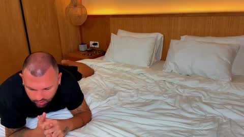 bonnieandclyde540767 online show from March 24, 2026, 6:51 am