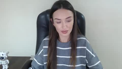 Bonnie online show from November 30, 2025, 12:09 pm