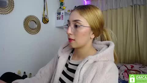 Soffy Brooks Independent model online show from February 13, 2025, 6:09 am