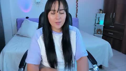 Snapshot of bonny_greylm chatting on June 20, 2026, 2:36 am sofia online show from June 20, 2026, 2:36 am