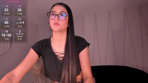 Bonny online show from November 25, 2025, 9:15 pm