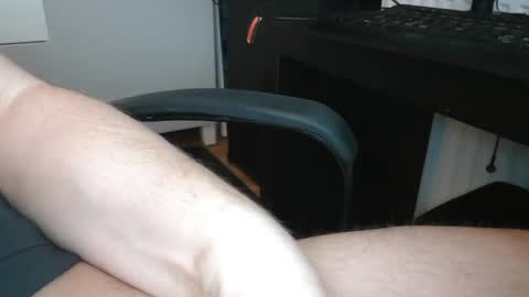 Bonobooy online show from December 18, 2024, 1:45 pm