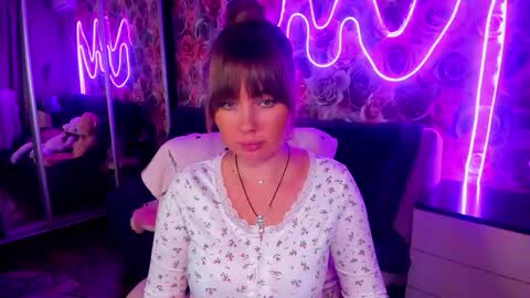 Mira online show from September 14, 2025, 7:35 pm