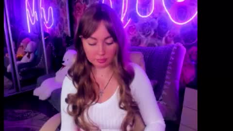 Mira online show from October 21, 2025, 9:15 pm