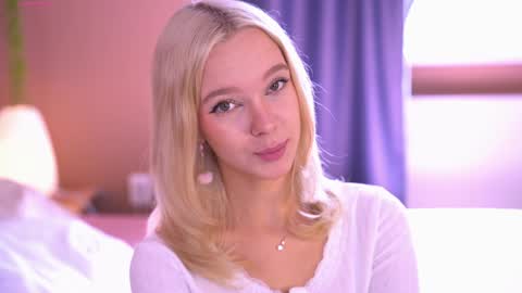 Alina online show from September 12, 2025, 8:03 am