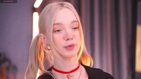 Alina online show from December 2, 2025, 7:36 am