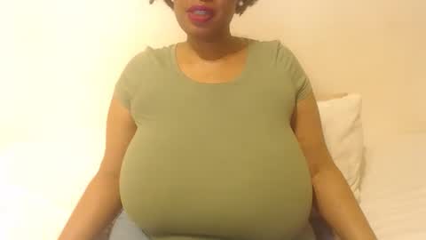 boobyqueen online show from September 8, 2025, 4:39 pm