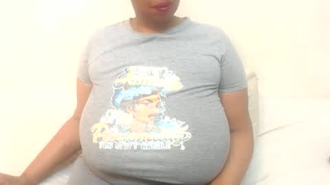 Snapshot of boobyqueen24 chatting on April 30, 2026, 8:57 pm boobyqueen online show from April 30, 2026, 8:57 pm