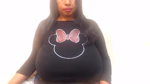 Snapshot of boobyqueen24 chatting on June 8, 2026, 6:30 pm boobyqueen online show from June 8, 2026, 6:30 pm