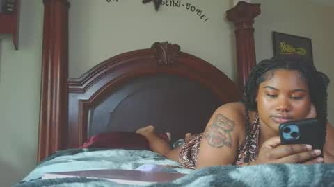 boooohoooobaby online show from February 19, 2026, 3:52 pm