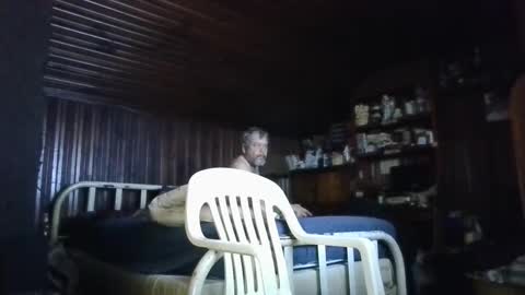 Snapshot of booshy chatting on December 23, 2024, 3:01 pm Booshwa online show from December 23, 2024, 3:01 pm