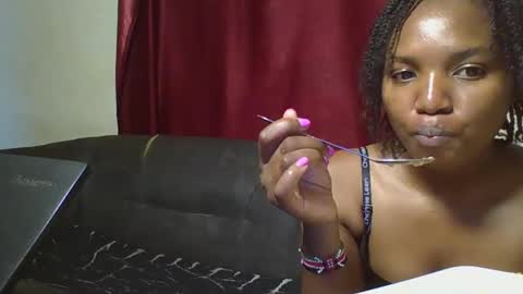 bootie_caramel online show from March 2, 2025, 10:45 am
