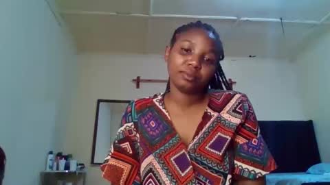bootie_caramel online show from September 20, 2025, 10:49 am