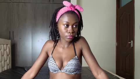 Heather online show from January 31, 2025, 7:29 pm