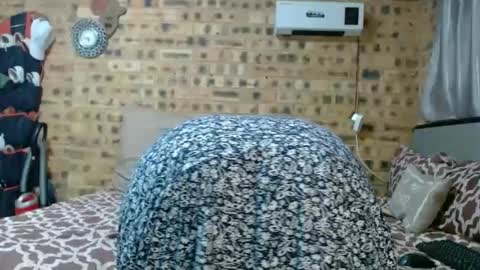 Snapshot of bootytwerkxxx chatting on July 16, 2026, 11:00 pm bootytwerkxxx online show from July 16, 2026, 11:00 pm