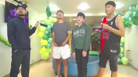 THOMAS AND DAMIAND online show from March 10, 2025, 5:11 am