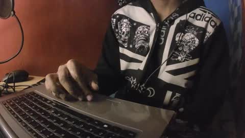 boss_playa98 online show from February 26, 2025, 8:15 am