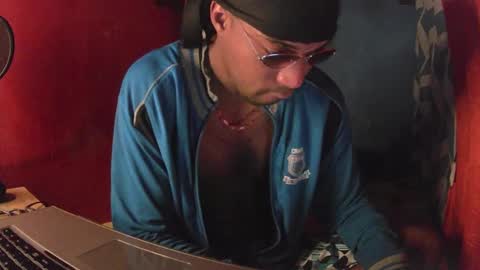 boss_playa98 online show from March 7, 2025, 6:46 am