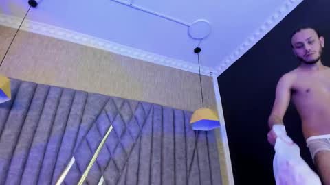 Boss online show from November 12, 2025, 3:18 am