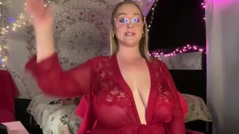 BossMom online show from February 21, 2026, 12:22 am