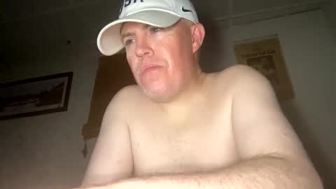 bostonirish45 online show from April 15, 2026, 2:40 am