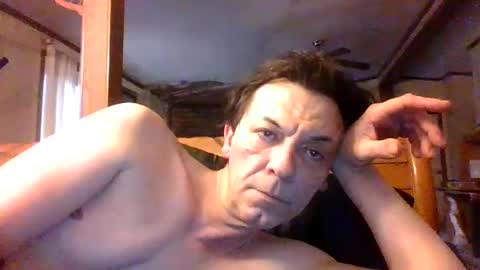 Snapshot of bottomcdforoldersc chatting on February 14, 2025, 12:36 pm James online show from February 14, 2025, 12:36 pm