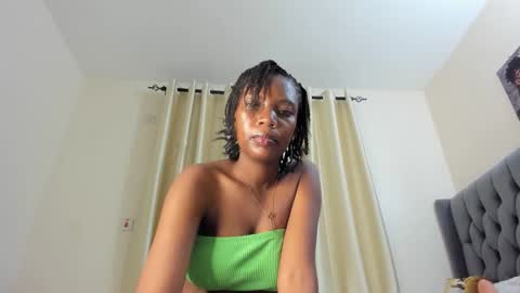 bouncy_booty677 online show from May 26, 2026, 6:48 pm