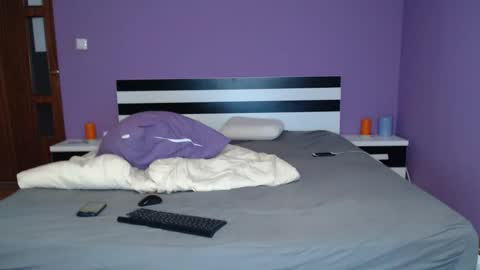 Angel-Boy online show from November 6, 2025, 11:59 pm