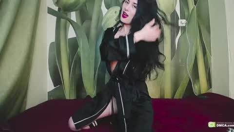 Helen  online show from January 8, 2025, 4:22 pm