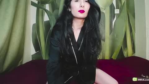 Helen  online show from January 8, 2025, 8:18 pm