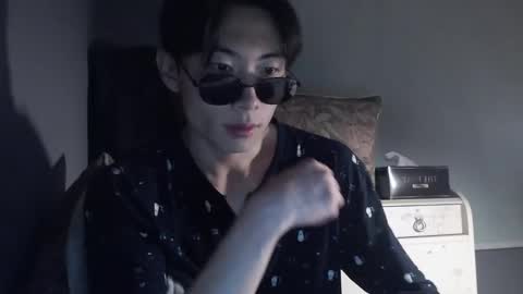 boxman556990 online show from December 6, 2024, 12:49 pm