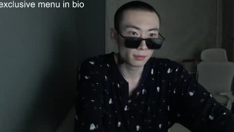 boxman556990 online show from February 4, 2026, 1:00 am